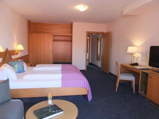 Tiptop Hotel Garni Pfauen Endingen am Kaiserstuhl Экстерьер фото
