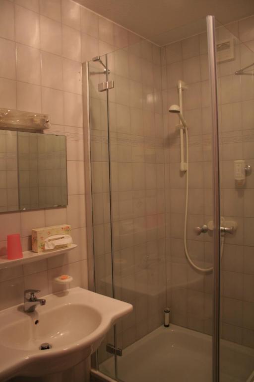 Tiptop Hotel Garni Pfauen Endingen am Kaiserstuhl Номер фото